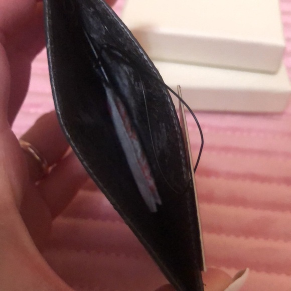 NWT- Karl Lagerfeld Metallic Card Holder - Picture 4 of 4